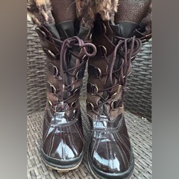 KHOMBU women’s 8 winter laceup boots - waterproof - Picture 4 of 6